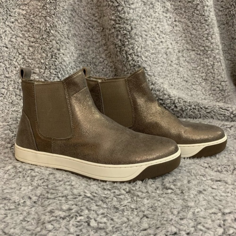 Johnston & Murphy Metallic High Top Slip On Shoes